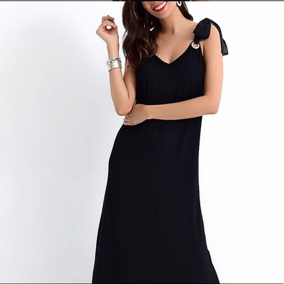 Black V-Neck Sleeveless Maxi Dress NWOT - Picture 3 of 7